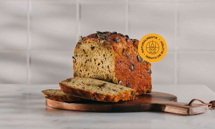 Pão de abóbora, sementes de papoila e pevides