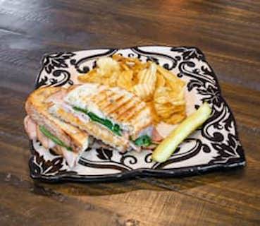 Momsy's Cafe