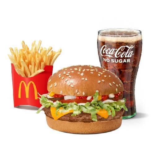 Quarter Pounder With Cheese Deluxe® Meal