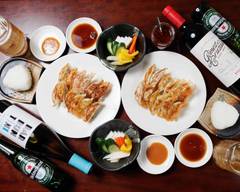 【餃子とおむすび】Bar karma   カルマ