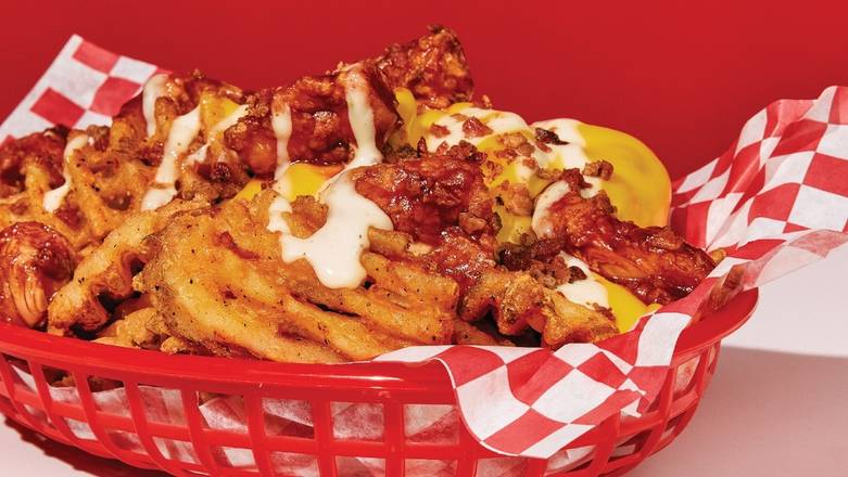 Cheesy Chicken Loaded Nachos: Waffle Fries
