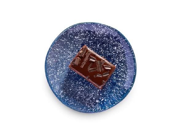 chocolate brownie (v)