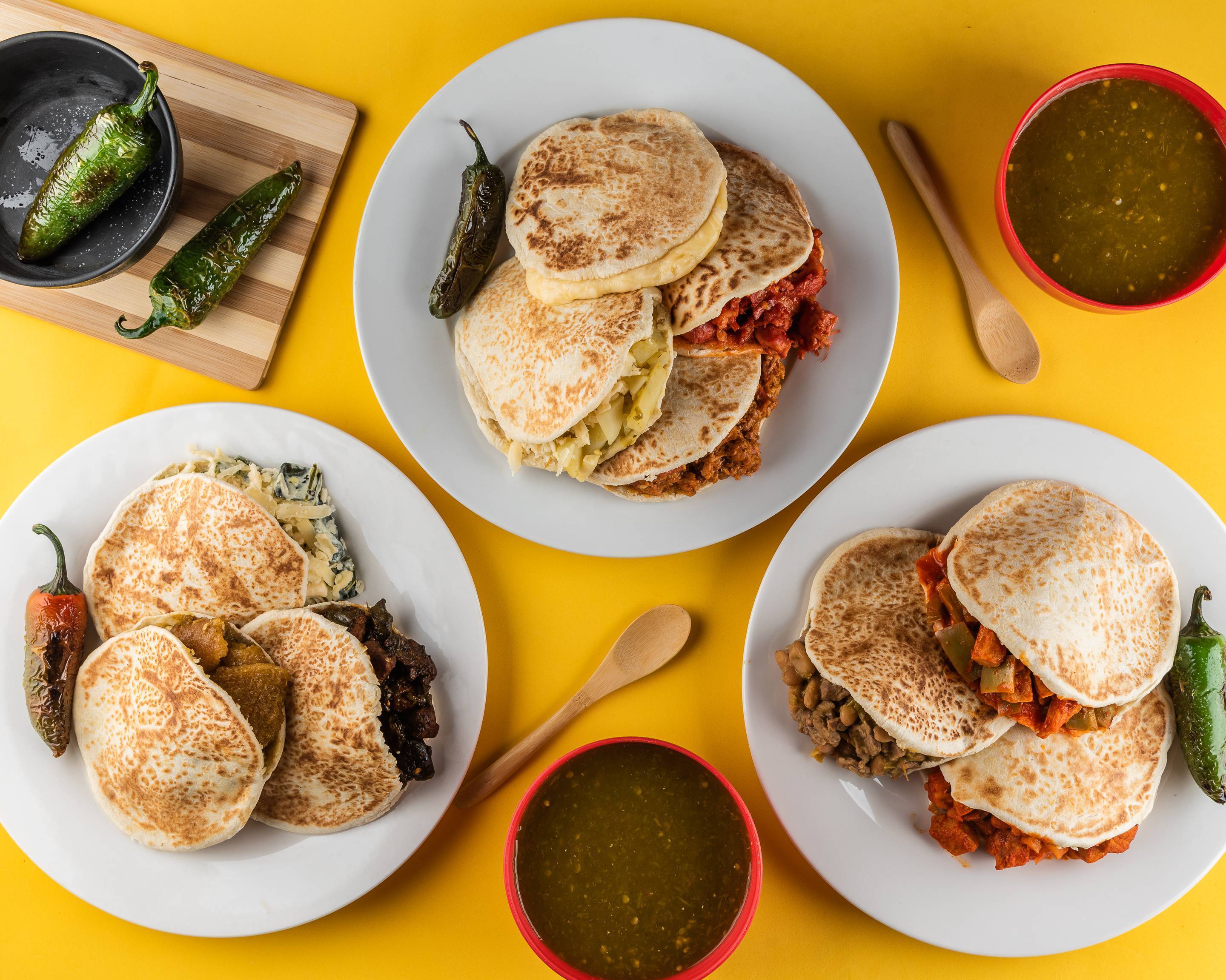 Gorditas los Cachetones Menú a Domicilio en Juárez | Gorditas los  Cachetones Precios | Uber Eats