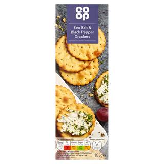 Co Op Sea Salt & Black Pepper Crackers 185g