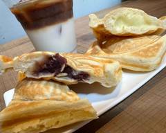 【自家焙煎コーヒーとクロワッサンたい焼きのお店】Cafe Crew