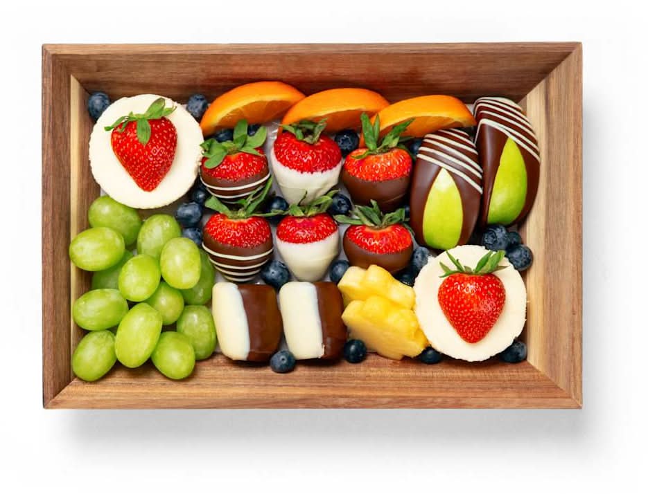Edible Deluxe Dessert Board