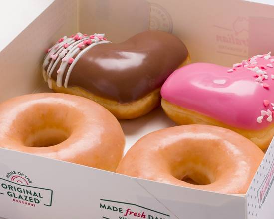 Krispy Kreme Valentines Day 4 pack Doughnuts