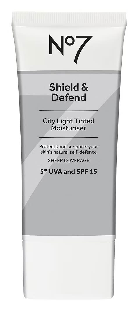 No7 Shield & Defend City Light Tinted Moisturiser 5 Uva & Spf 15 (50ml)