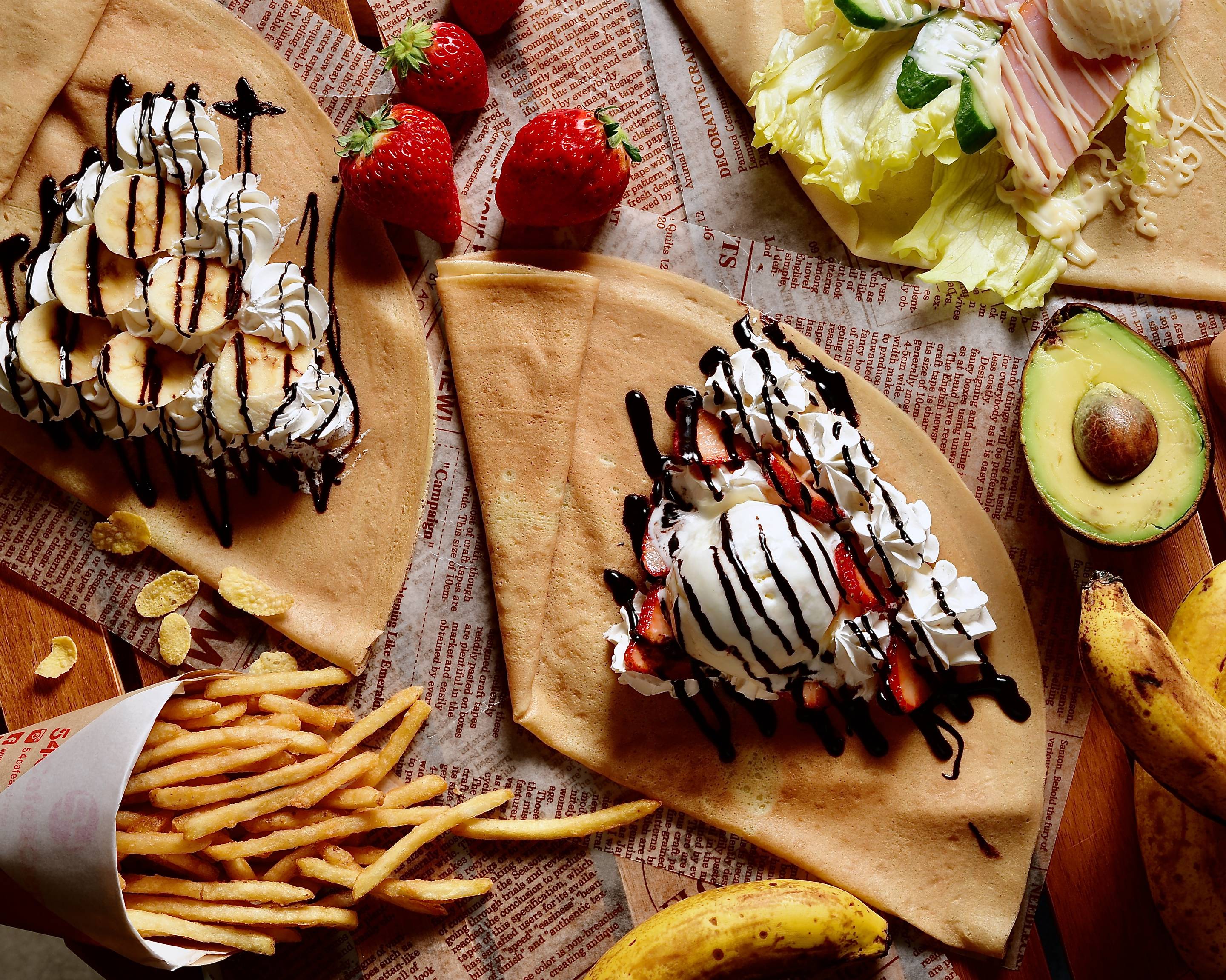 Cafe crêpe&bar nuit (クレープ&バー ニュイ)>