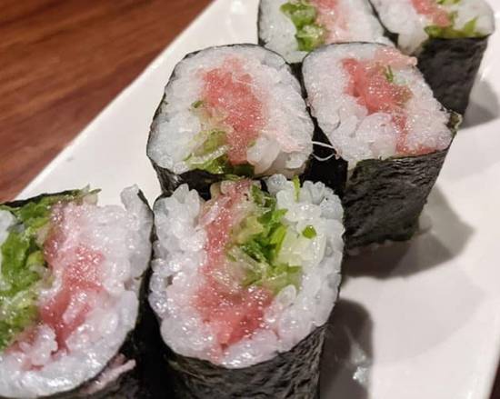 Tuna w/Scallions Maki