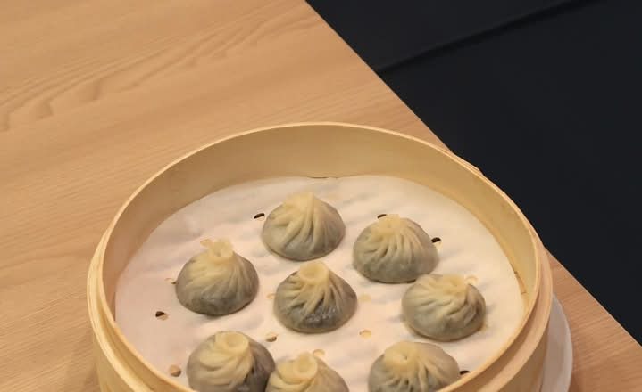 Black Sesame Xlb (8Pcs) 黑芝麻小笼包