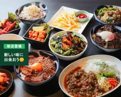 ごはん泥棒 焼肉とハンバーグ