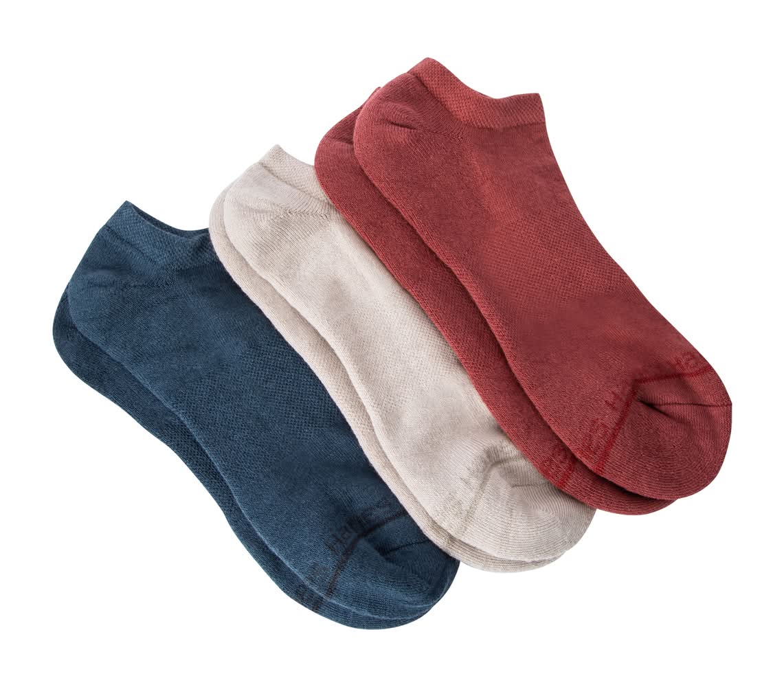 Young Mens Hanes® Supersoft No Shows 3-Pairs Red Multi