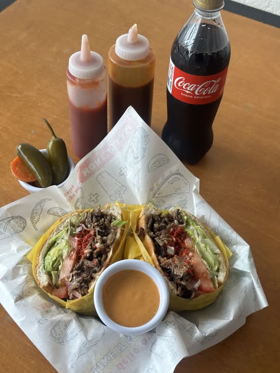 Tortas Chapulin 20 de noviembre 