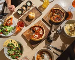 Vulcanos Chicago Style Pizza (Chapalita)