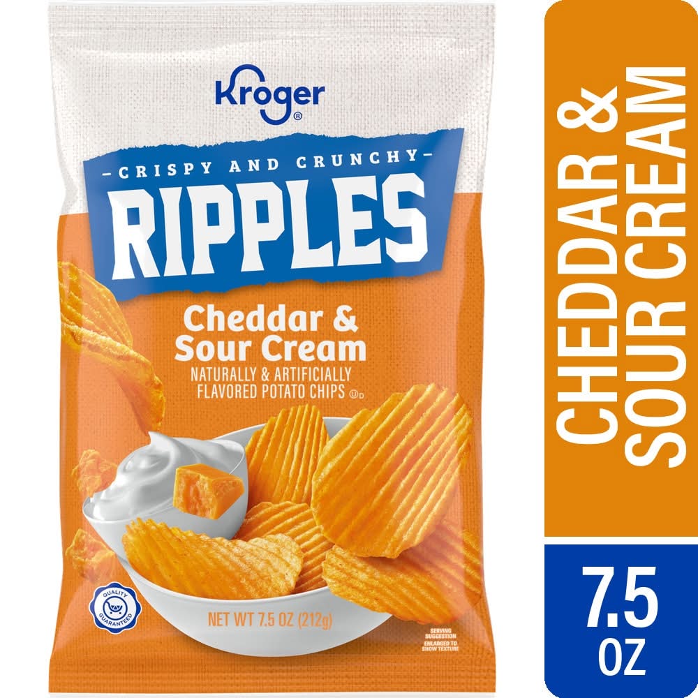 Kroger Crispy & Crunchy Ripples Potato Chips, Cheddar & Sour Cream (7.5 oz)
