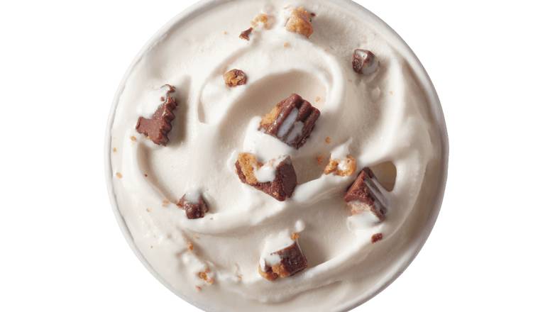 Reese's® Peanut Butter Cup Blizzard® Treat