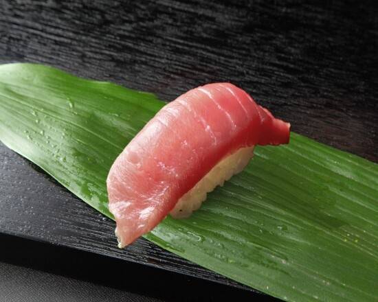 中トロ(1貫)【 V840 】 Medium-Fatty Tuna