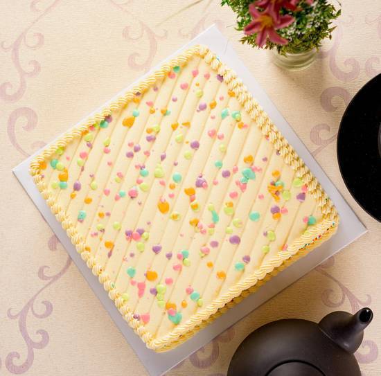 Fab 40th birthday cake | Cake, Celebration cakes, 40th birthday cakes