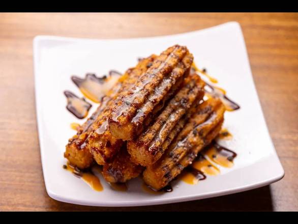 Churros Filled with Dulce De Leche