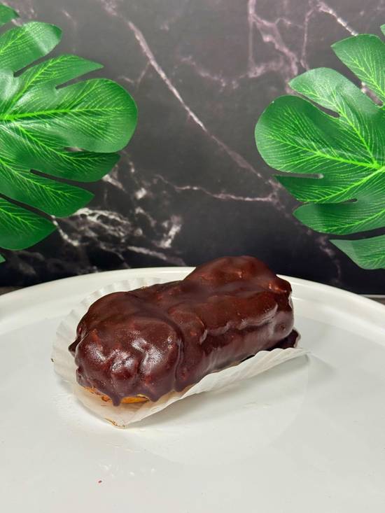 Chocolate Eclair | Chocolate Eclair