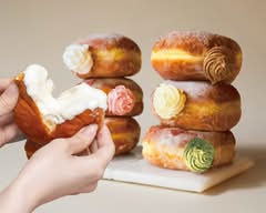 【クリームたっぷり生ドーナツ】FuWaDonuts 春日井岩野店