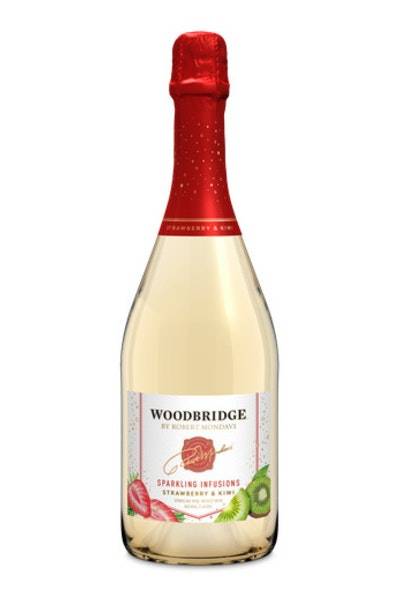 Woodbridge Sparkling Infusions Strawberry & Kiwi Sparkling Wine (750 ml)