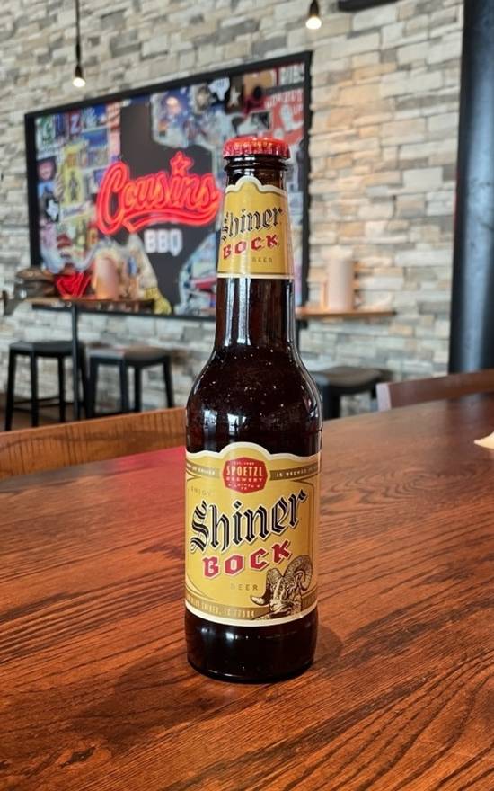 Shiner Bock, 12 oz bottle beer (4.4% ABV)