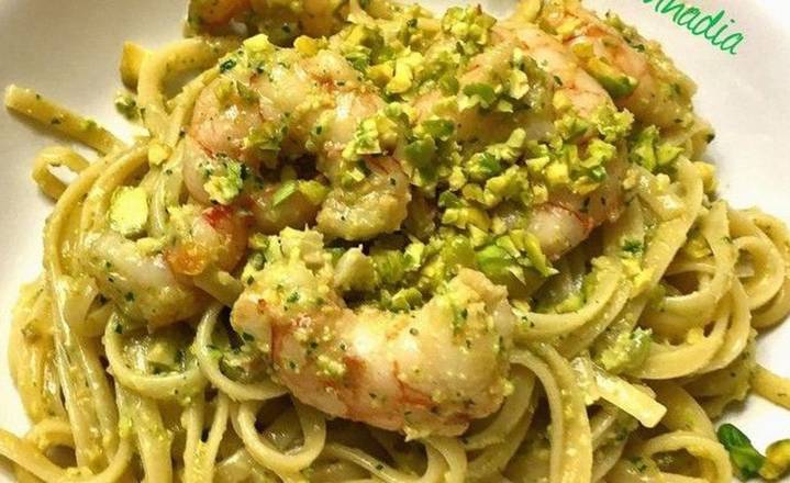 TAGLIATELLE CON PISTACCHIO E GAMBERI 🐟