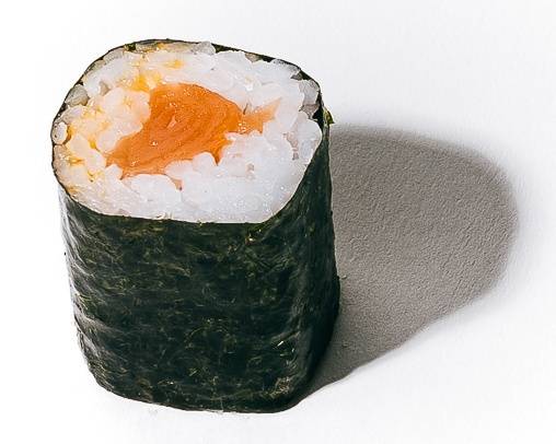 Maki saumon épicé