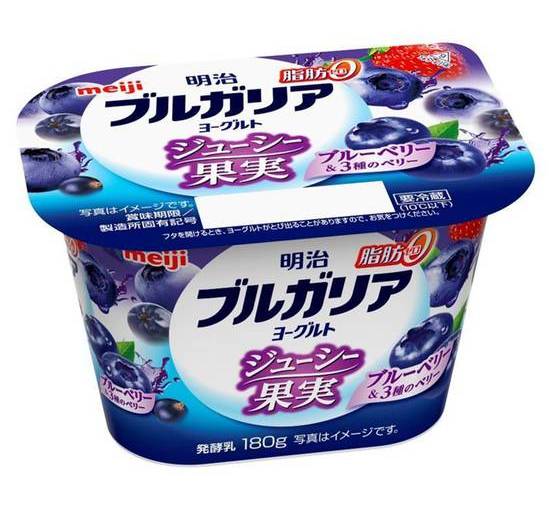 明治 脂肪0 ジューシー果実 - ブルーベリー&3種のベリー (180g)