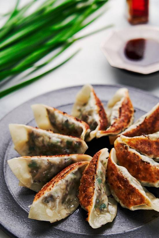 Vegetable Gyoza (5 pcs)