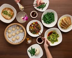 Lao Hu Tong (24 West Golf Road)