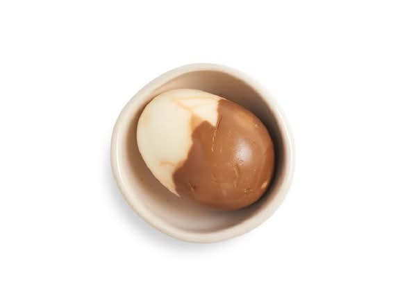 tea-stained egg (v)