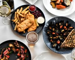 Pier 7 Restaurant + Bar
