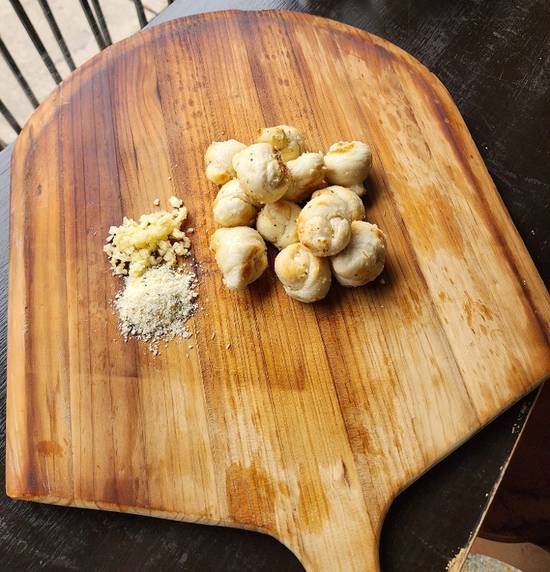 Garlic Knots - Full (13 ct. Baker's Dozen)
