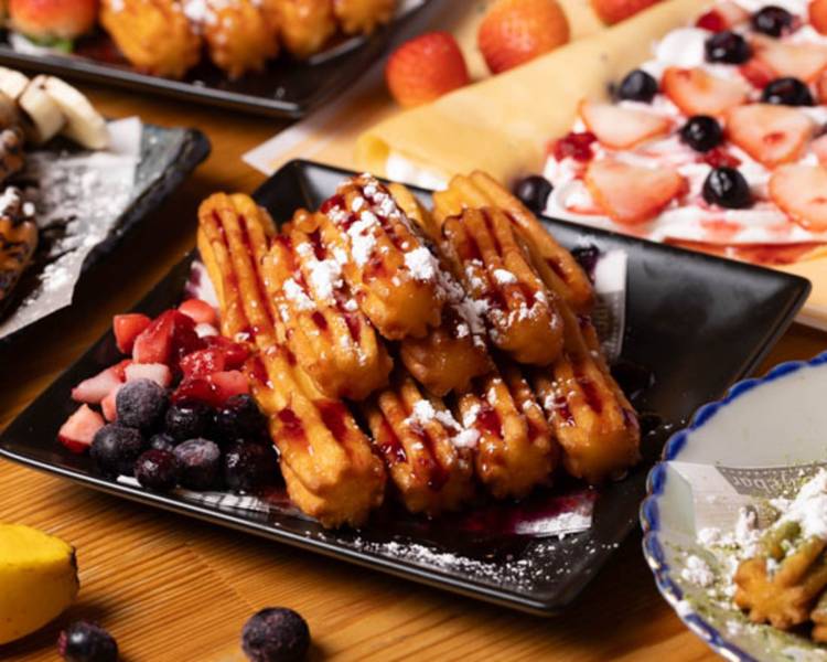 ひーさんのクレイジーチュロス 緑が丘店 ~crazy Churros and Chill~の