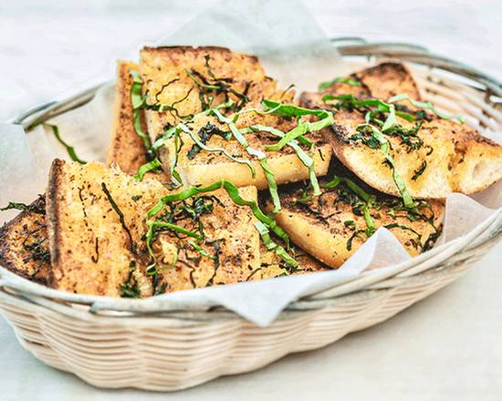 HOUSE-MADE GARLIC BREAD