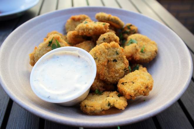 CRISPY FRIED PICKLES