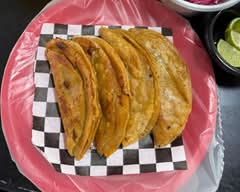 El Bule Tacos y Más (Morelia)