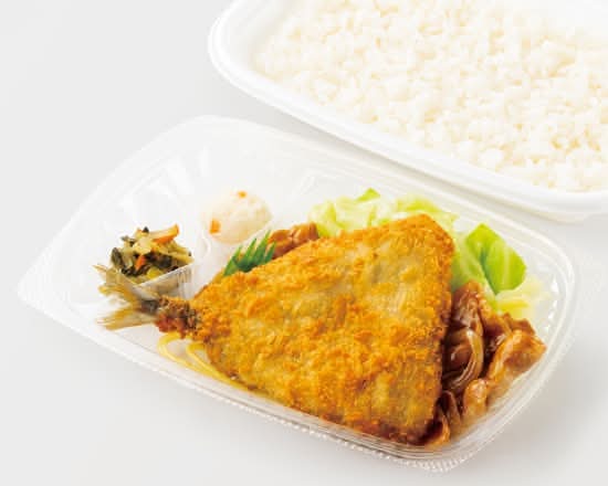 アジフライ&しょうが焼弁当