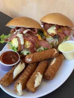 Cesar's Burgers  Los Prados