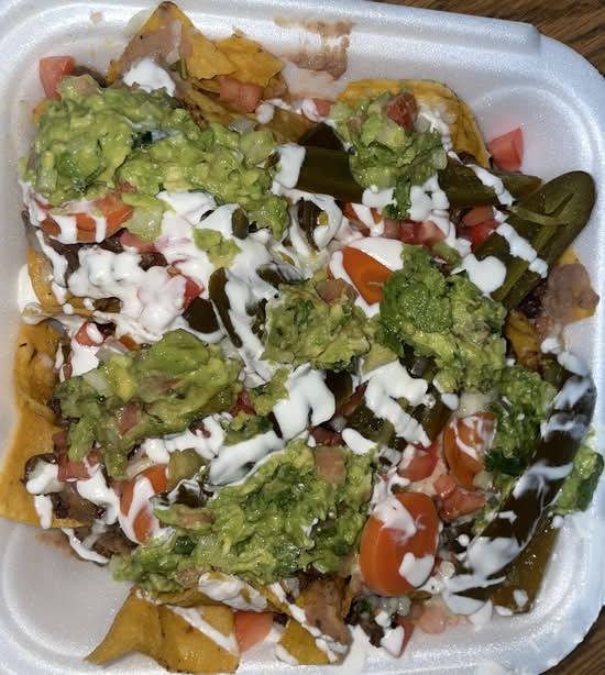 Nachos Con Carne Asada