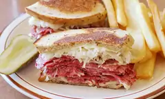 Novo Deli Inc
