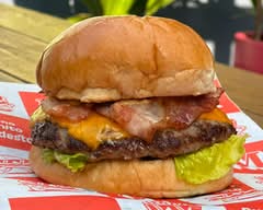 Modesto Burgerpatio