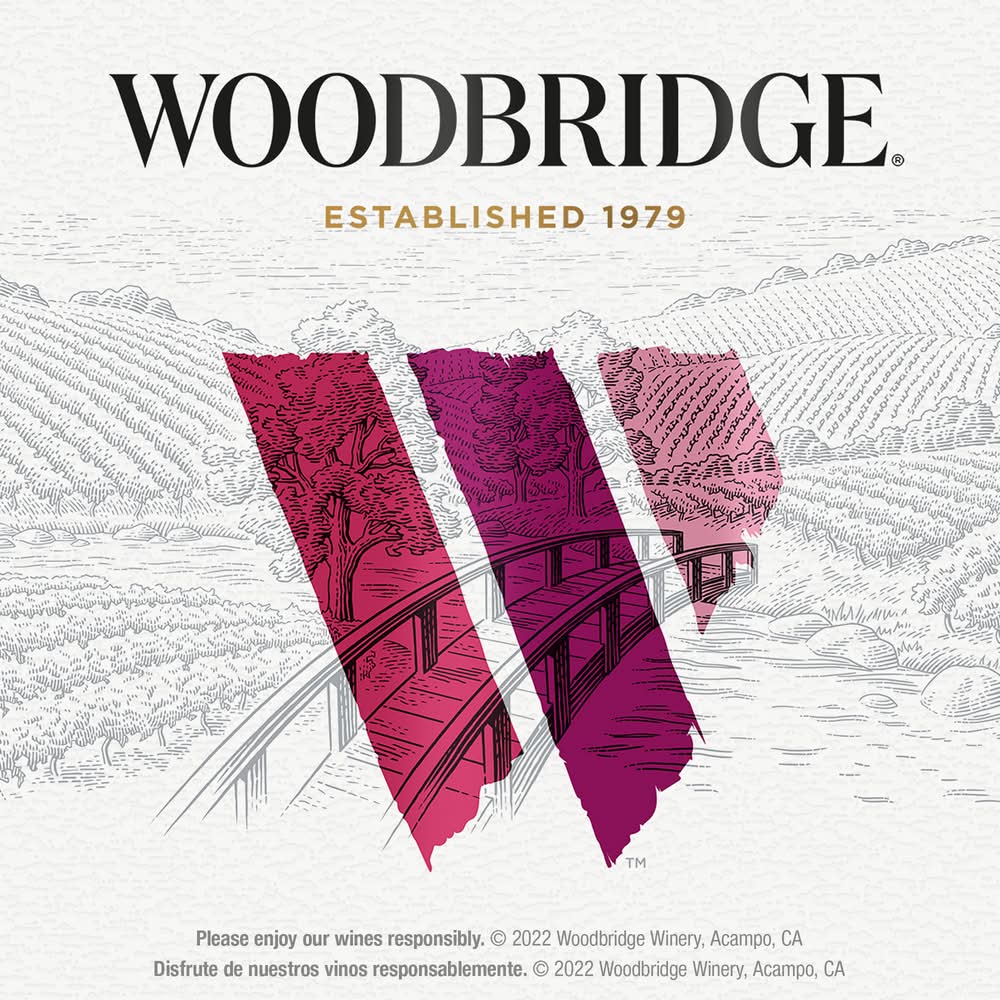 Woodbridge California Pinot Noir Wine (1.5 L)
