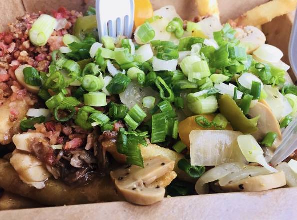 Mean Supreme Poutine