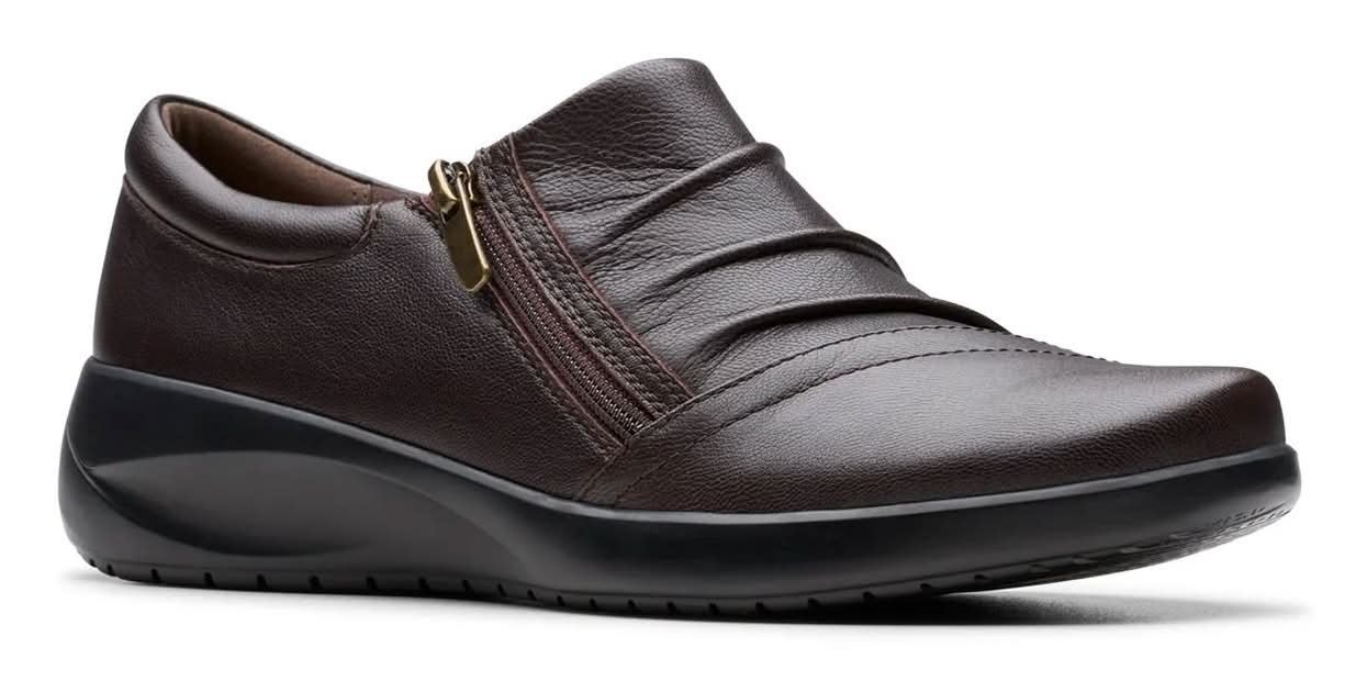 Clarks Kaetlyn Slip-On (Chocolate Leather Wide - 9)