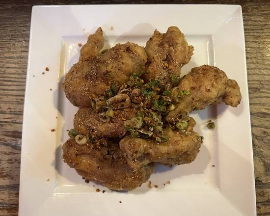 Fried Chicken Wings with Chilli & Salt