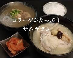 【サムゲタン・コムタン・カルビスープ】韓国スープのお店